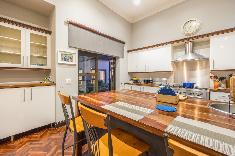 4 Bedroom Property for Sale in Klein Zevenwacht Western Cape